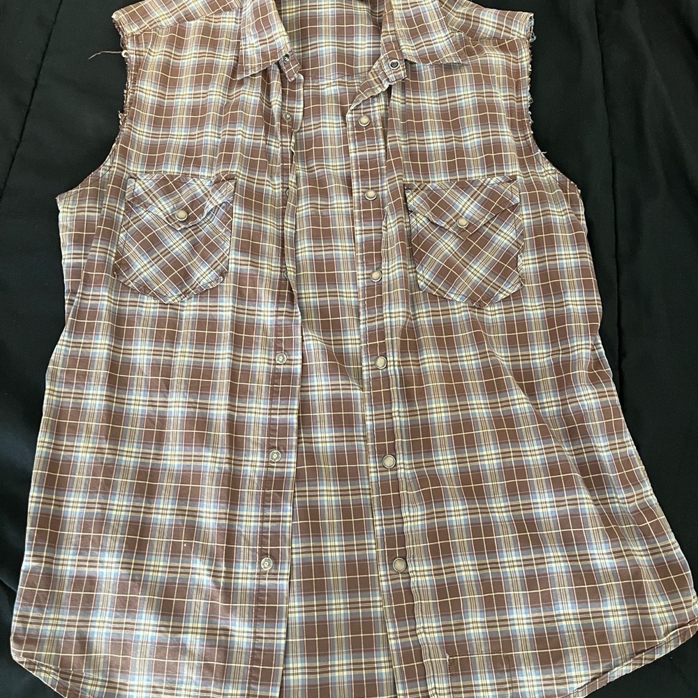Vintage custom sleeveless button up. American Eagle flannel.
